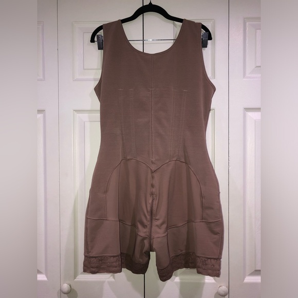 Shapewear for Women Adjustable Shoulder Bodysuit Tummy Control Butt Lift - Picture 11 of 12